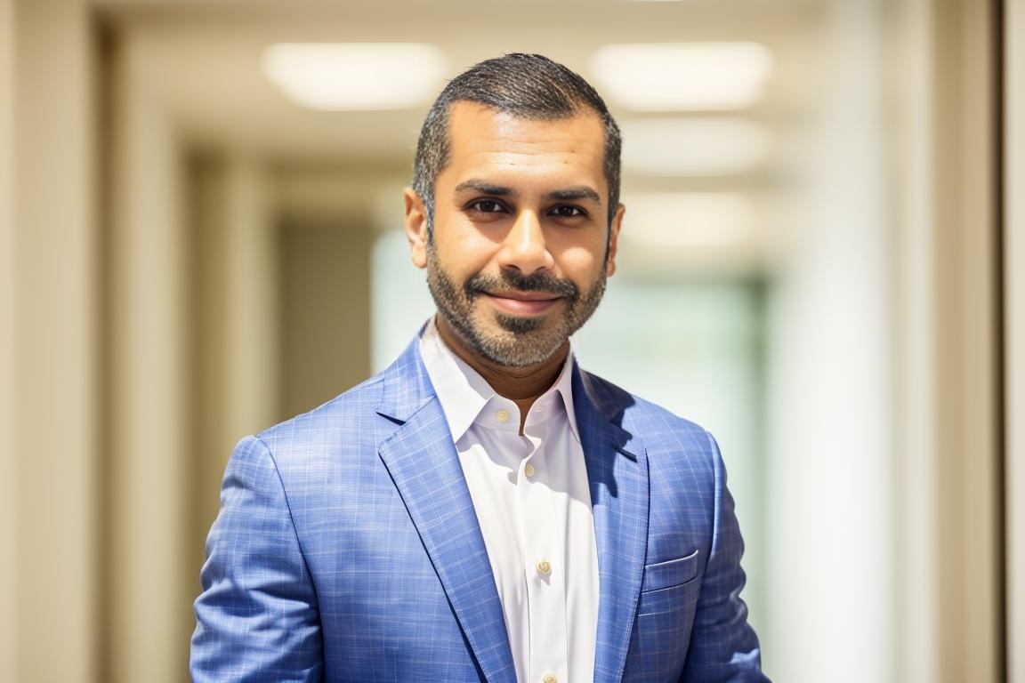 Dr. Shah image